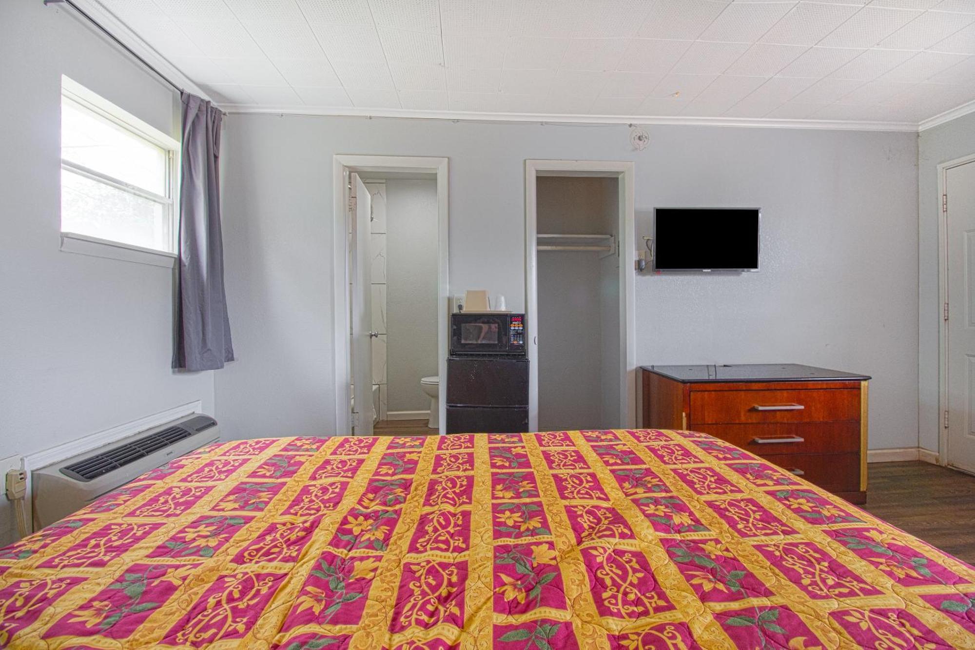 Oyo Hotel Mcalester Ok S Main St Dış mekan fotoğraf
